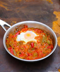 Piperade Et Oeuf Au Plat Oeuf Au Plat Recettes De Cuisine Piperade