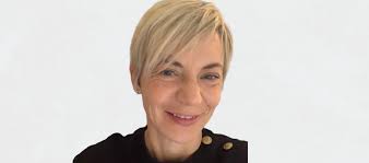 Miranda Sawyer (music journalist)