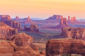Pictures of monument valley, arizona. Monument Valley Zu Besuch Im Wilden Westen Urlaubsguru