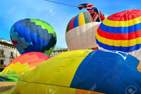El recorrido en globo de aire caliente se realiza únicamente en buenas condiciones climatológicas. Colorful Hot Air Balloons In The Main Square Of The Historic Stock Photo Picture And Royalty Free Image Image 76965155