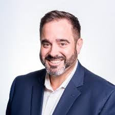 Brian Cummiskey's Instagram, Twitter & Facebook