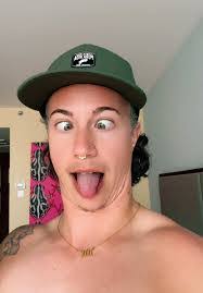 Sasha Tilley's Instagram, Twitter & Facebook