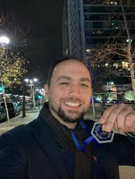 ✨ GRATITUD Y CELEBRACIÓN✨ Los reconocimientos individuales siempre han sido  un motor para seguir avanzando. A lo largo de mi camino profesional, he  tenido la fortuna de recibir más de uno, y