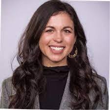 Alina Saez's Instagram, Twitter & Facebook