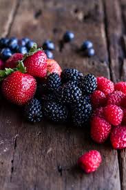Epingle Par Ieva Matorkaitė Sur Fruits Berries Fruits Et Legumes Corbeille De Fruits Fruits D Automne