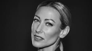 Jamie new is sixteen and lives on a council estate in sheffield. Playbill On Twitter Steps Faye Tozer Will Join Everybody S Talking About Jamie Jamiemusical In The West End Https T Co T0bgotvo5d Https T Co Amzfd9jsma