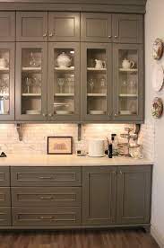 30 Gorgeous Kitchen Cabinets For An Elegant Interior Decor Part 2 Glass Cabinets Kitchen Inspirations White Countertops Kitchen Renovation