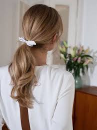 De cheveux de mariage de anna komarova. Les Plus Jolies Queues De Cheval Pour Un Mariage