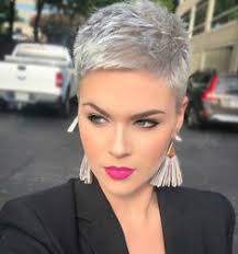 A flippy haircut is a very old trend, which popped up again in the mainstream scenario very recently. Super Short Hairstyles