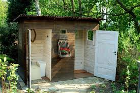 In der waschmaschine wirken mechanische kräfte, waschmittel und (erwärmtes) wasser kombiniert auf das waschgut ein. Holz Garten Wc Haus Fur Deinen Nachsten Reno Von Garten Wc Gartenhaus Mit Dusche Und Wc Eckventil Waschmaschine Fur Ho Outdoor Structures Outdoor Decor Decor