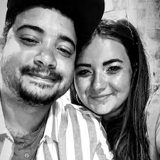 ISO yummy signature cocktail drinks! Tryna do a his & hers! We both love  rum (Malibu coconut especially) and pineapple! Do you have any drink  recipes that your guests absolutely loved??! |