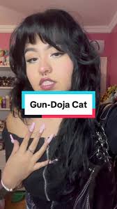 felt pretty and im obessed with this song soooo 🤭💓 #chicago #dojacat  #hellokitty #y2kaesthetic #outfitideas #y2k #juicycouture #fyp #nails  #hellokittynails #gundojacat #scarlet #y2kfashion #emo ...