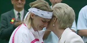 The czech tennis player jana novotná, who has died of cancer aged 49, had a career of consistent success that would have more than satisfied most players, but fell. From Meltdown To Triumph Jana Novotna Left Abundant Memories To Cherish