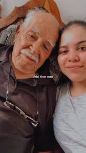 Debi Tirar Mas Fotos Abuelito