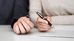 Check spelling or type a new query. Cat CostÄ Un DivorÈ La Notar In 2021 CatplÄtesc Ro