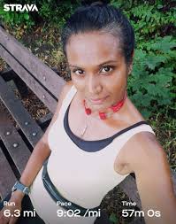 Mondays intervals.. 7pm UPDATE 3pm. The wind has gone, the sun is out, the  birds are singing and you can hear the songs of giddy, happy, relieved  runners in the air.. BACK