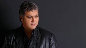 05.05.1959 yılında (boğa burcu) ata barı diyarı artvin'in tarihi ve turistik ilçesi aynı yıllarda bir çay fabrikasında memur olarak çalışan cengiz kurtoğlu 1979 yılında vatani görevini. Cengiz Kurtoglu Music Tunefind
