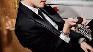 Kali ini kim taehyung emosinya tersulut! Kim Taehyung Cool Boy Gif Kim Taehyung Cool Boy Discover Share Gifs