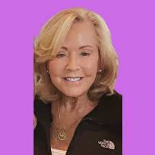 Marilyn Gilmore's Instagram, Twitter & Facebook