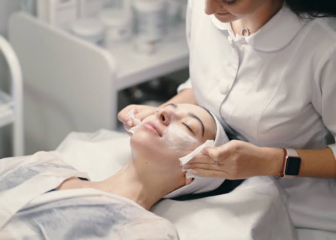 Skin Lightening Treatment | Brighten, Rejuvenate & Restore Radiant Skin -  Ras Al Khaimah