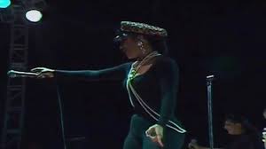 Selena Wearing A Rare Outfit Cheetah Hat And Pearl Harness In San Antonio Tx Concert 1993 Selena Selena Quintanilla Concert