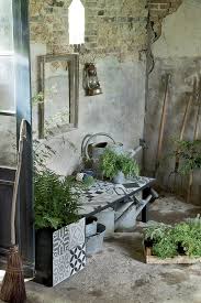 Bricoler Un Banc De Rempotage Avec Des Carreaux De Ciment En 2020 Idee Deco Jardin Carreau De Ciment Decoration Naturelle