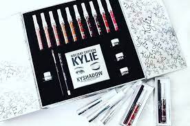 Recreate kylie's iconic, dramatic eye looks with full, long, perfectly lifted lashes! This Is Exactly How Much The Kylie Cosmetics Holiday Collection Costs Hellogiggles