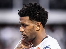 Santos: Gil desiste de aposentadoria e renova contrato