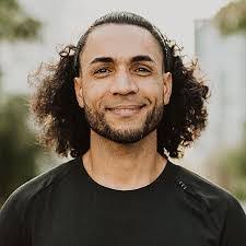 Marilyn Dow's Instagram, Twitter & Facebook