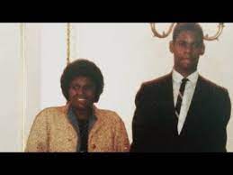 R Kelly Speaks Weird About His Mother Youtube