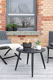 10 Stylishe Diys Fur Garten Und Balkon Die Wirkungsvollsten Upcycling Ideen Pfiffigsten Ikea Hacks Und Praktischs Diy Mobel Regal Feuerschale Diy Gartenmobel