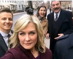 𝗦𝗔𝗬 𝗬𝗘𝗦 𝗜𝗙 𝗬𝗢𝗨 𝗟𝗢𝗩𝗘 BLUE BLOOD