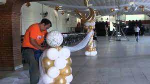 Los globos como elemento de decoración van a sorprender por sus formas y colores a los invitados. Decoracion De Globos Para Matrimonio Civil En Casa