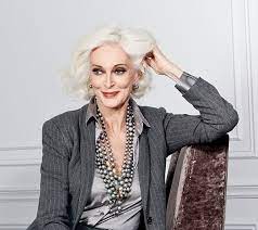 Does carmen dell'orefice have tattoos? Wie Carmen Dell Orefice Eines Der Schonsten Models Der Al