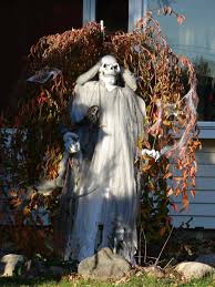 5 idées de décoration d'halloween pour l'extérieur de la maison. Decoration Halloween 16 Inspirations En Images Pour Decorer L Exterieur De Votre Maison Design Feria
