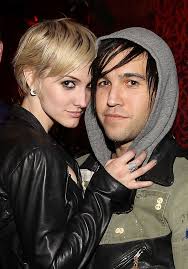 His grandfather, arthur winston lewis, served as u.s. Pete Wentz Is Ashlee Simpson S First Husband And A Rock Star Get To Know Him