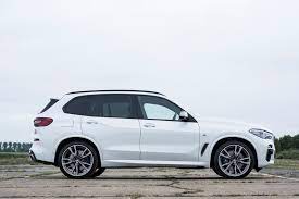 It was manufactured alongside the bmw x6 at bmw's greer, south carolina plant in the u.s. Bmw X5 2021 Mpg Running Costs Economy Co2 Parkers