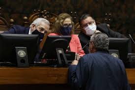 Los hogares con pago automático y aquellos que hicieron su inscripción al. Ingreso Familiar De Emergencia Despachan Iniciativa Pero Persisten Diferencias En Los Montos Y Formula De Distribucion Senado Republica De Chile