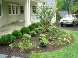 It should look inviting to your guests, provide a space you can spend time, and most of all, bring you joy perhaps your backyard has been getting all the attention, but creative front yard landscaping ideas can make your phoenix home a showstopper. Front Yard Landscape Design For Small Spaces