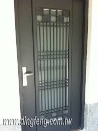 新竹鼎豐藝術門鋼製三合一通風門安裝 炎夏實用特惠款 讓您清涼一夏喔 新竹鼎豐藝術門 隨意窩xuite日誌 locker