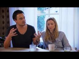 In 1998 begon woesthoff samen met gitarist dennis van leeuwen de band kane, die in 1999 doorbrak met het nummer where do i go now. De Bijzondere Erfenis Van Guusje Nederhorst Back To The Zeros Youtube