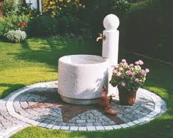 Mit einem trendigen gartenbrunnen können sie das element wasser auf stilvolle weise in ihren garten integrieren. Brunnen Betonwerk Scholz Wasserbehalter Troge Wassertroge Granitbrunnen Brunnen Beton Wassertroge Brunnen Wasserbecken Wasserbottisch Gartenbrunnen