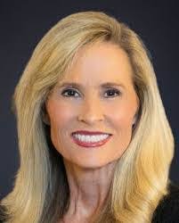 Rebecca Claunch's Instagram, Twitter & Facebook