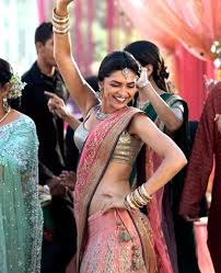 Deepika Padukone Bkb Jpg 450 554 Pixels Bollywood Fashion Bollywood Deepika Padukone