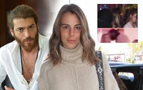 Neslişah alkoçlar doğum yeri (nereli):i̇zmir / türkiye alkoçlar ai̇lesi̇ ki̇mdi̇r? Can Yaman Ile Aslisah Alkoclar Fena Yakalandi Iste Magazin Gundemine Bomba Gibi Dusen Yakinlasma Galeri Takvim