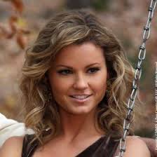 Madison Dery (madisonallannna)