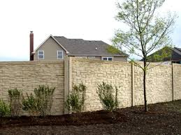 Betonzaun Eine Elegante Innenhofgestaltung Erreichen Betonzaun Gartengestaltung Zaun