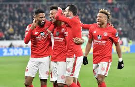 Der countdown zum spiel in frankfurt startet am sonntag, 9. Bundesliga Fsv Mainz 05 Baut Derby Serie Gegen Eintracht Frankfurt Aus Der Spiegel