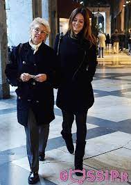 L'annuncio è stato dato oggi dal cantante attraverso la sua pagina facebook. Francesca Cavallin E Lucia Russo Foto E Gossip