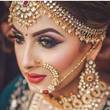 How To Learn Traditional Bridal Makeup With Ease In Mumbai Indian Bride Makeup Bridal Jewellery Indian Best Bridal Makeup